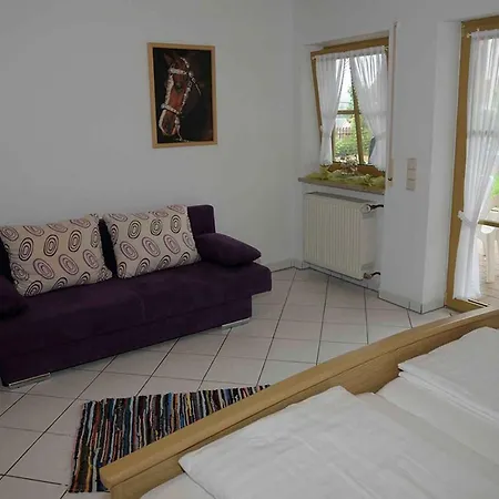 Apartment Lehner Mitteleschenbach